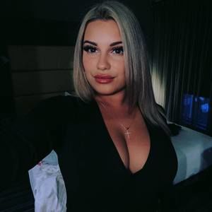 Meet your Posher, Sabrina